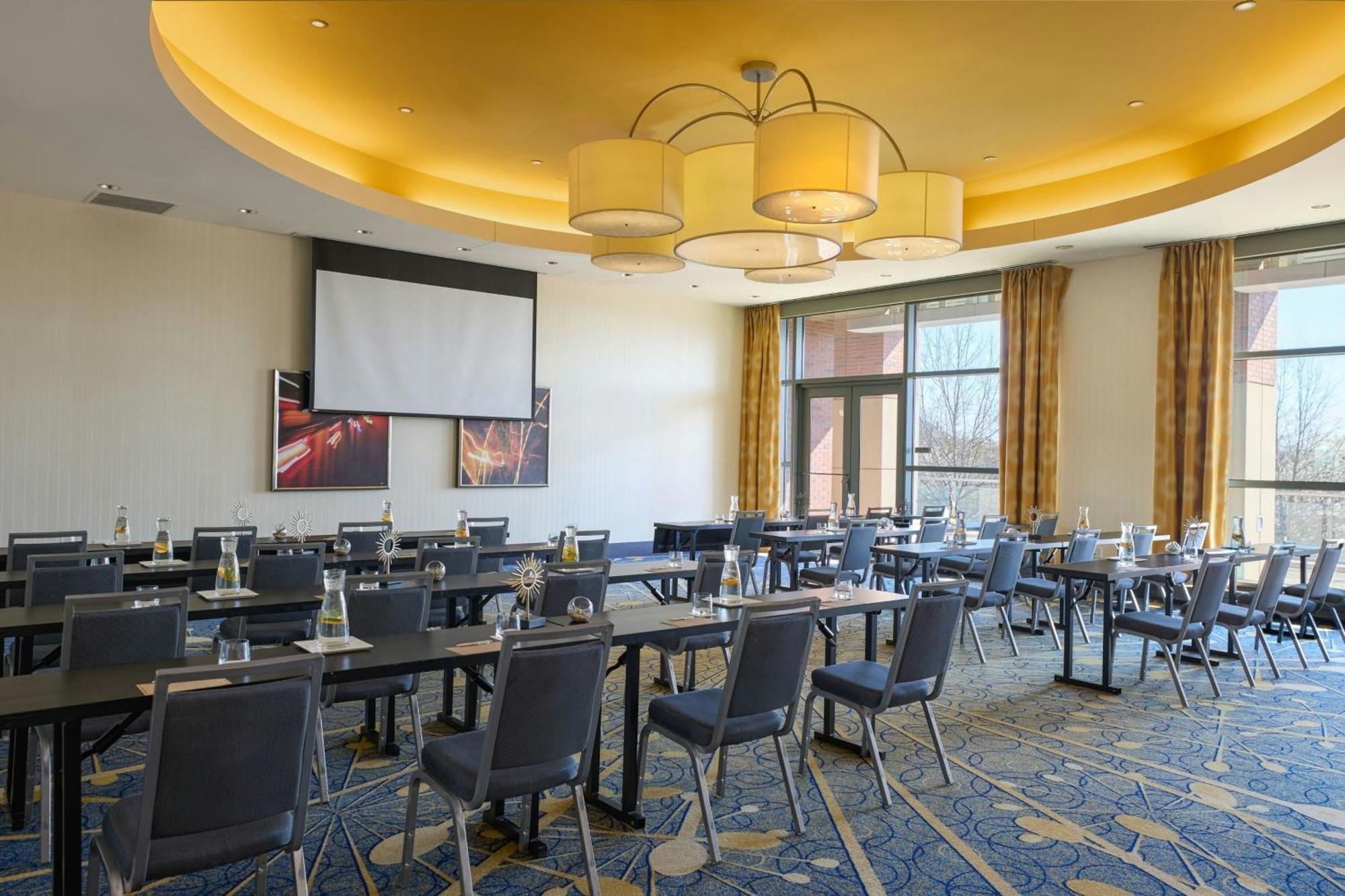 Renaissance Arlington Capital View Hotel Kültér fotó